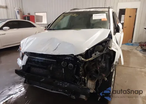 2011 Toyota Rav4 Limited V6 z USA, uszkodzony, nr VIN 2T3DK4DV1BW053331